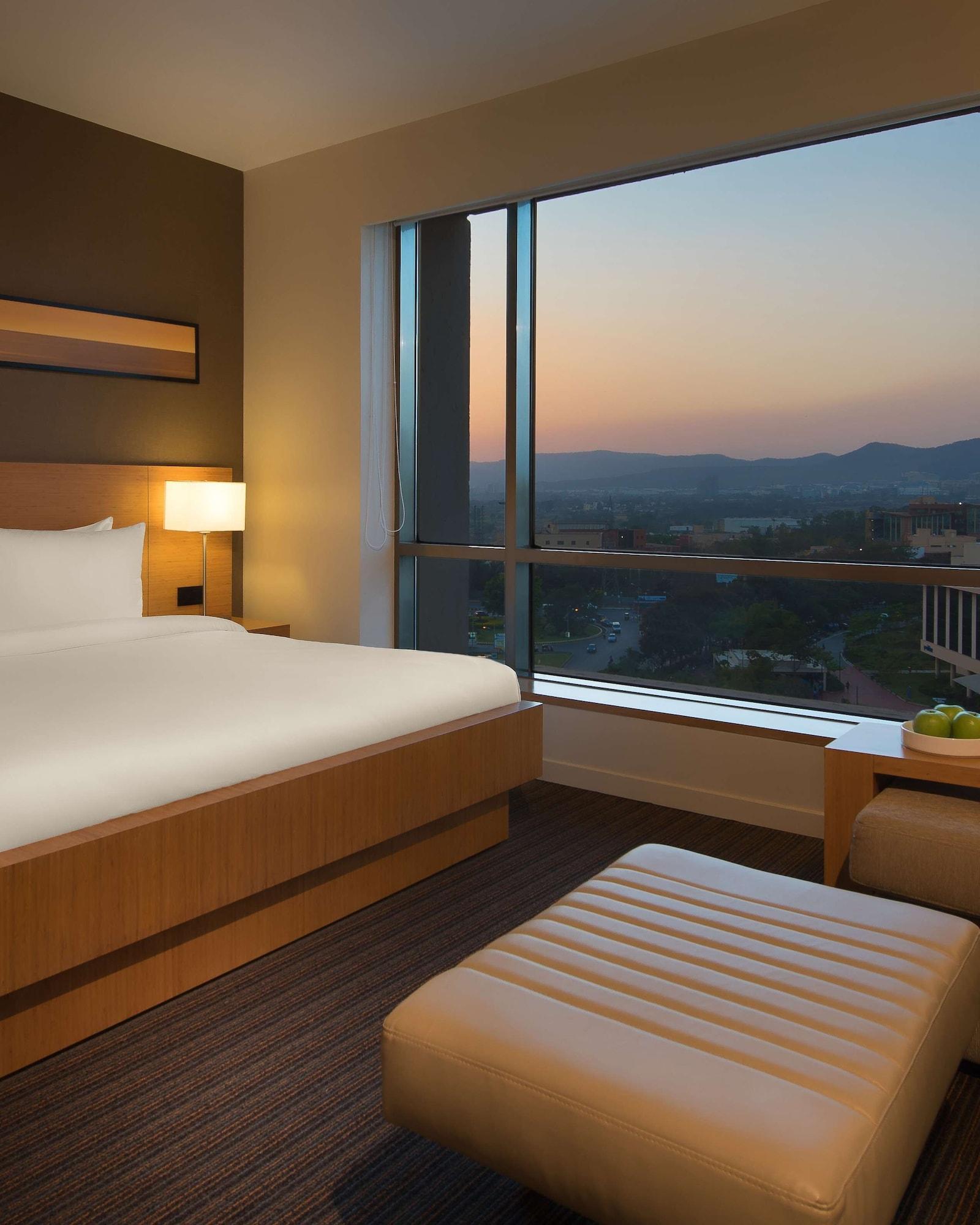 Hyatt Place Pune Hinjawadi Zewnętrze zdjęcie